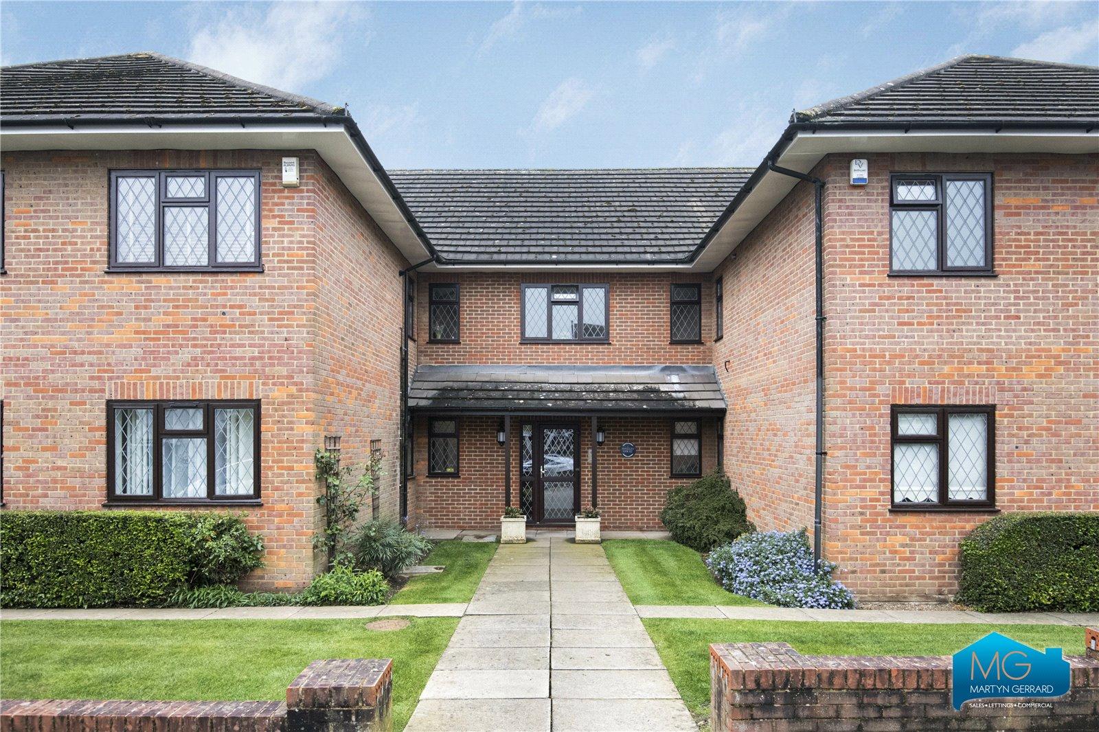 2 bedroom Apartment to rent - Martyn Gerrard