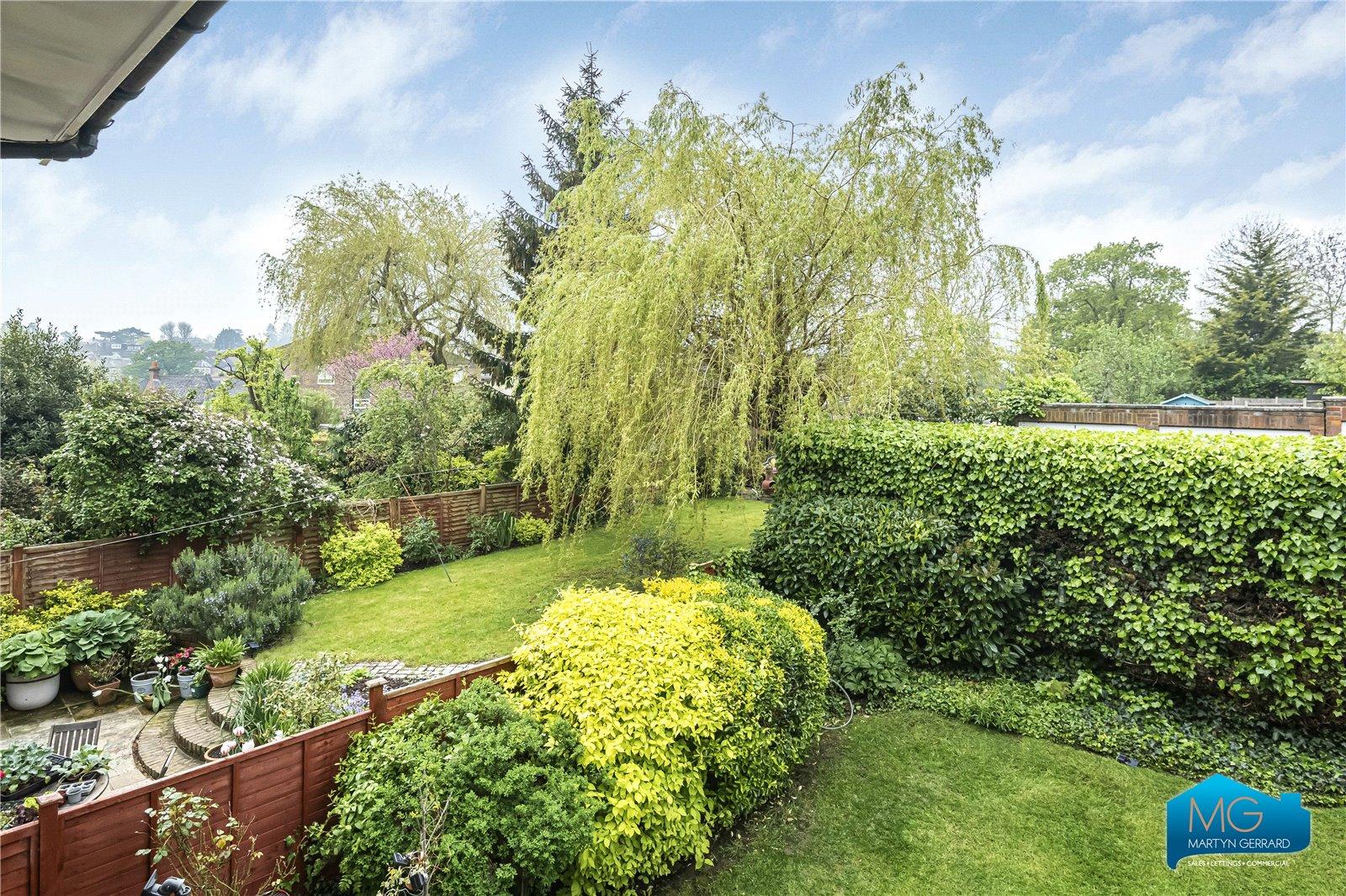 2 bedroom Apartment to rent - Martyn Gerrard