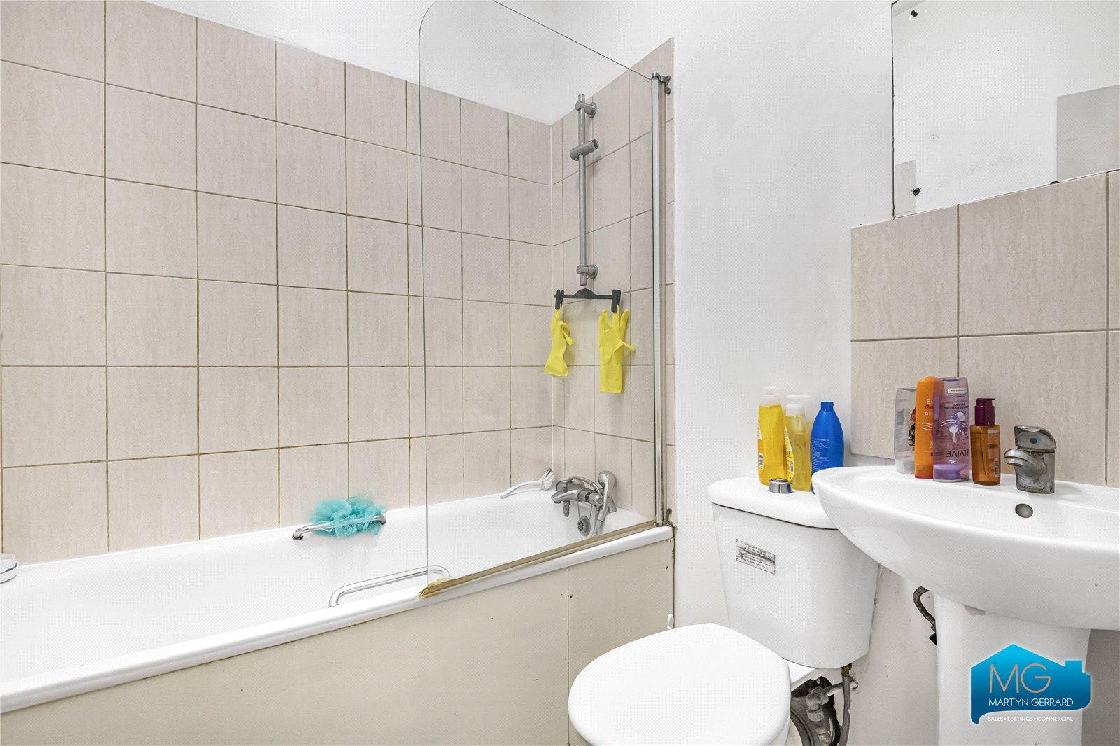 1 bedroom Apartment to rent - Martyn Gerrard