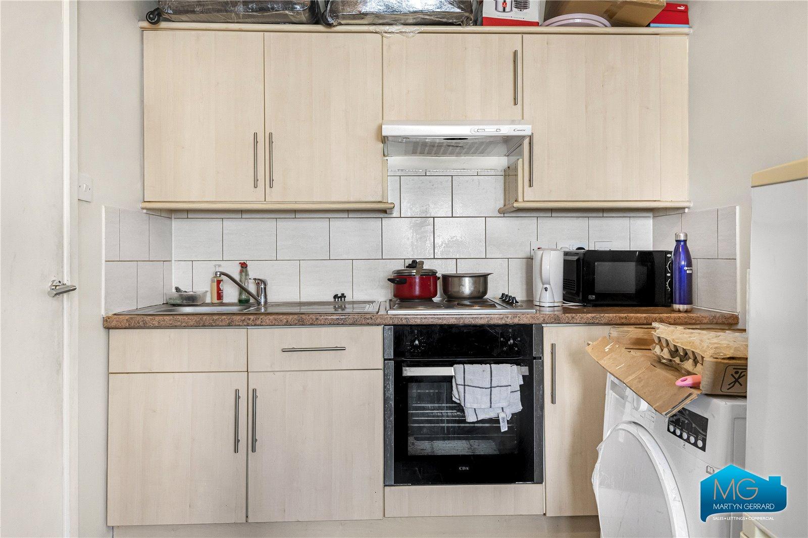 1 bedroom Apartment to rent - Martyn Gerrard