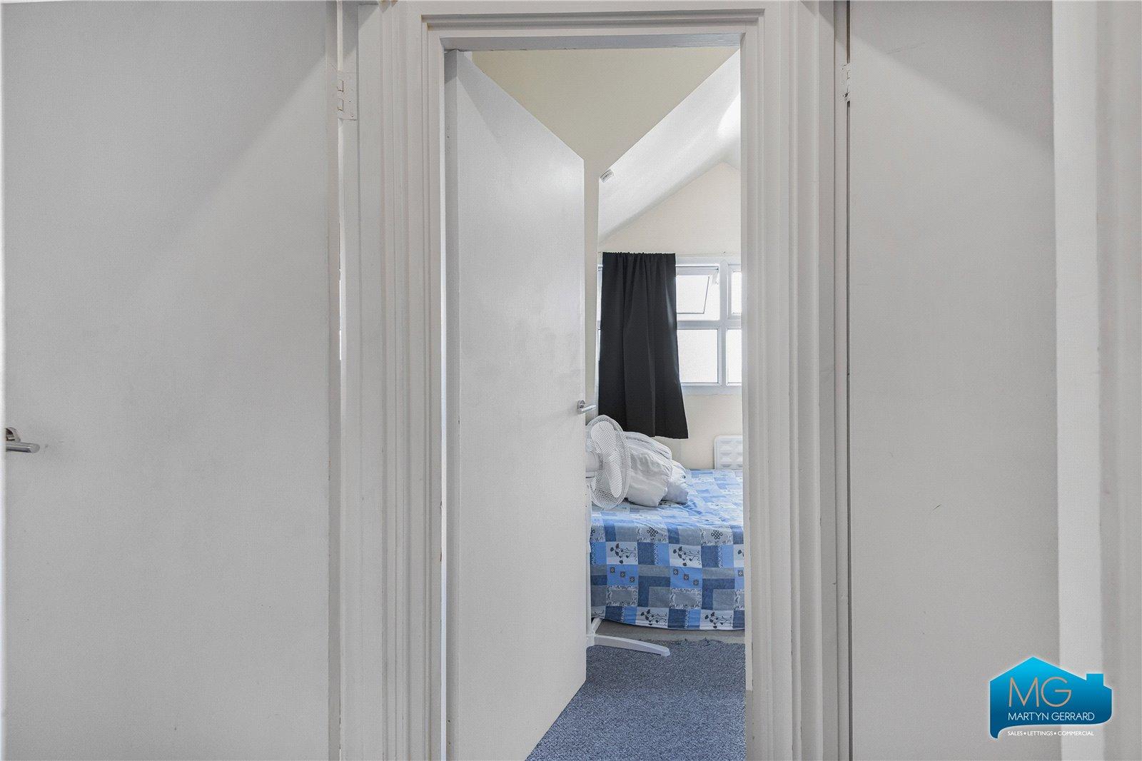 1 bedroom Apartment to rent - Martyn Gerrard