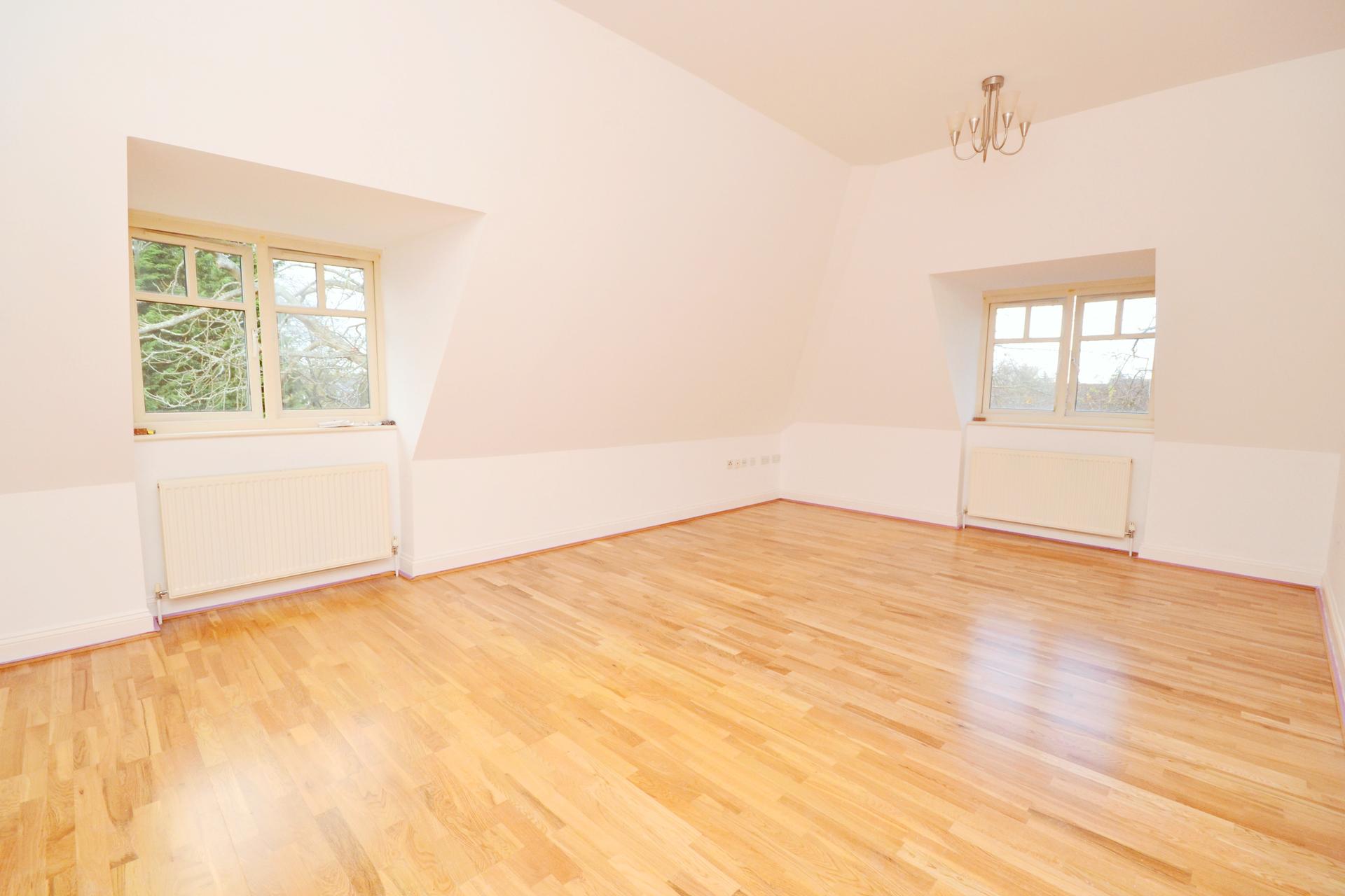 2 bedroom Apartment to rent + ' - Martyn Gerrard