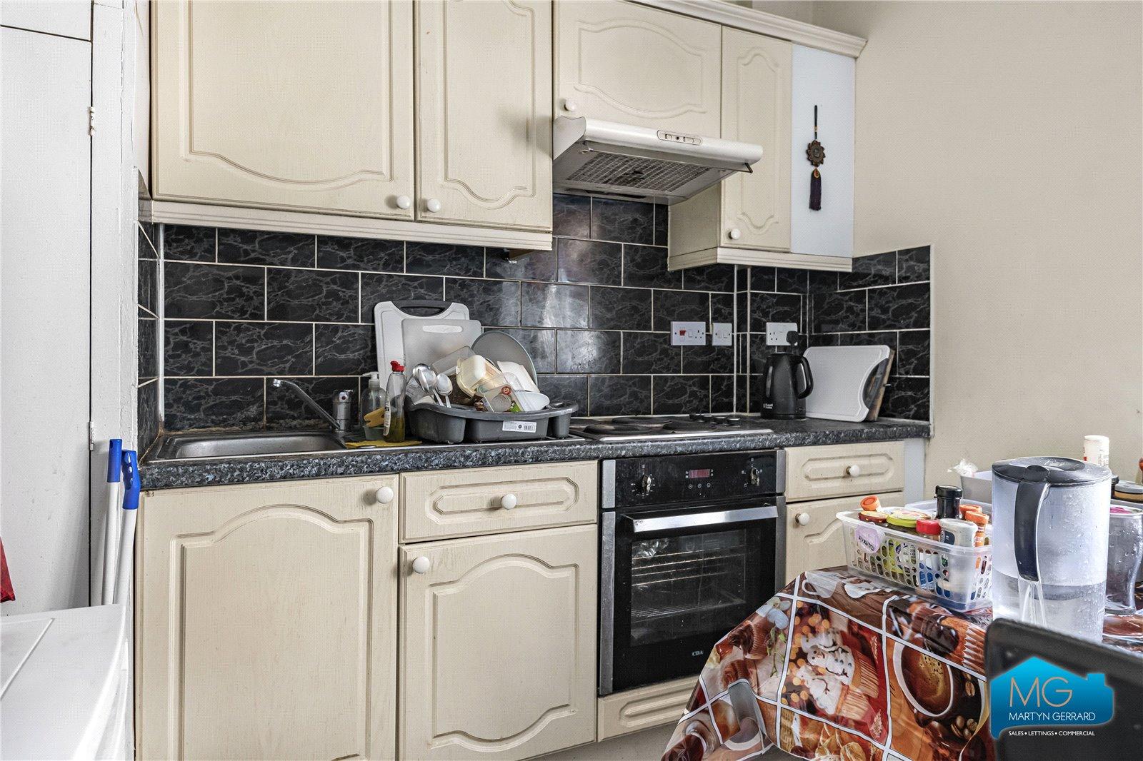Apartment to rent - Martyn Gerrard