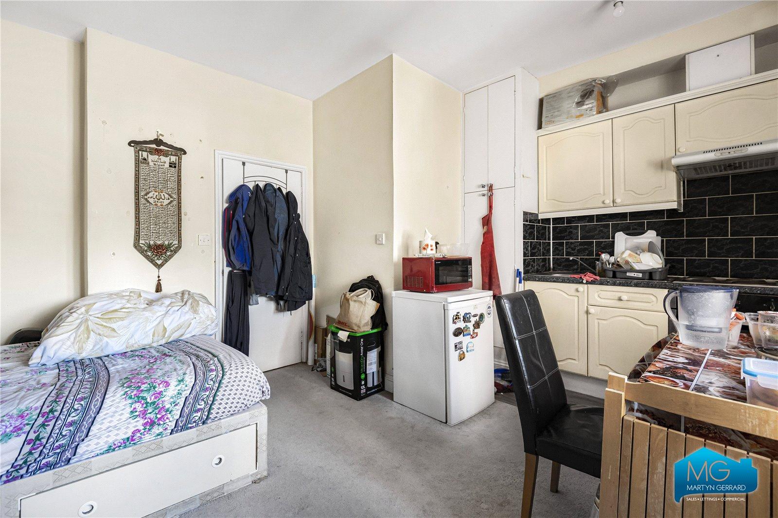 Apartment to rent - Martyn Gerrard