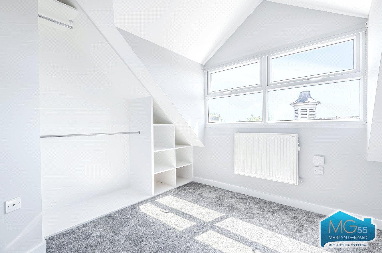 2 bedroom Apartment to rent - Martyn Gerrard