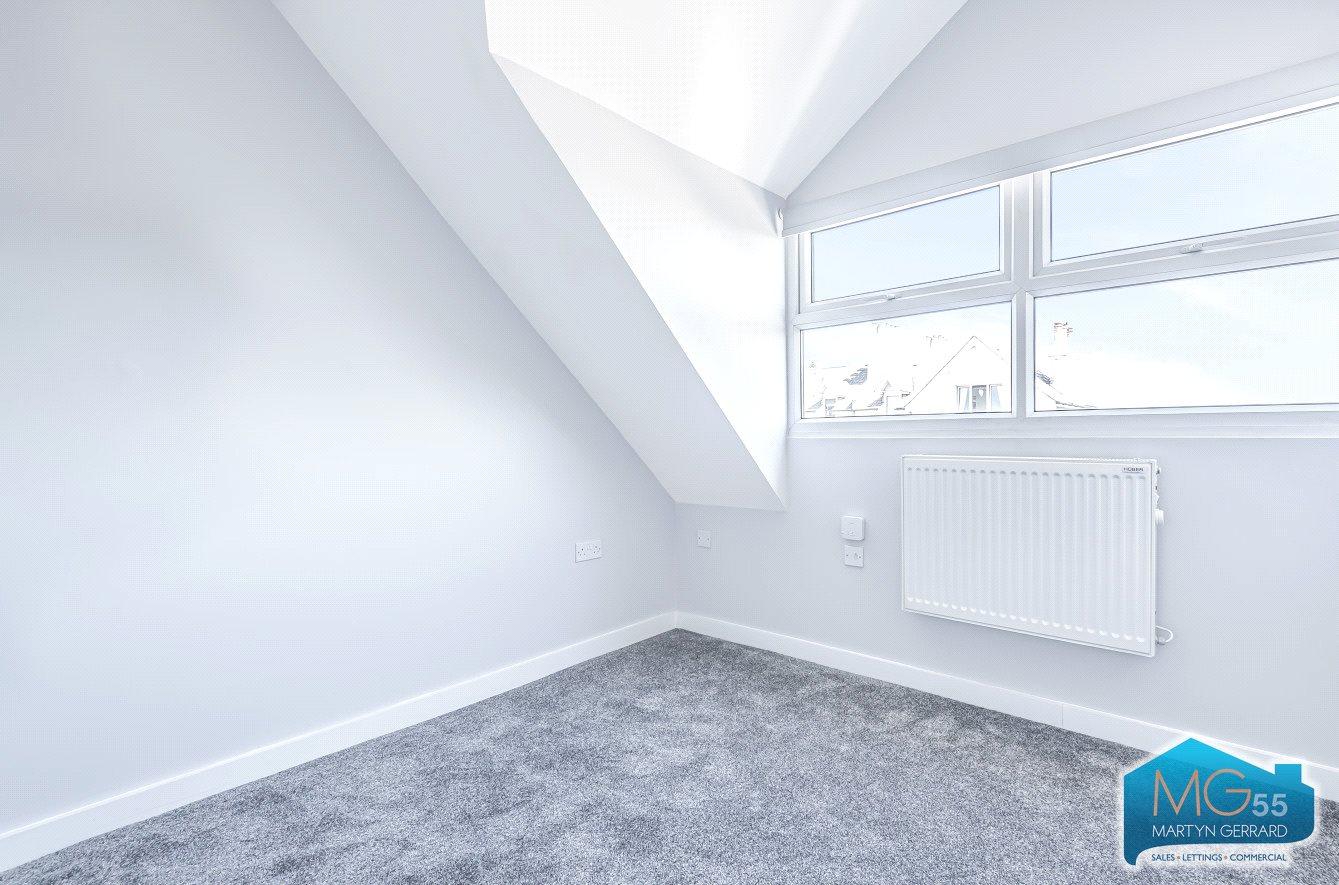 2 bedroom Apartment to rent - Martyn Gerrard