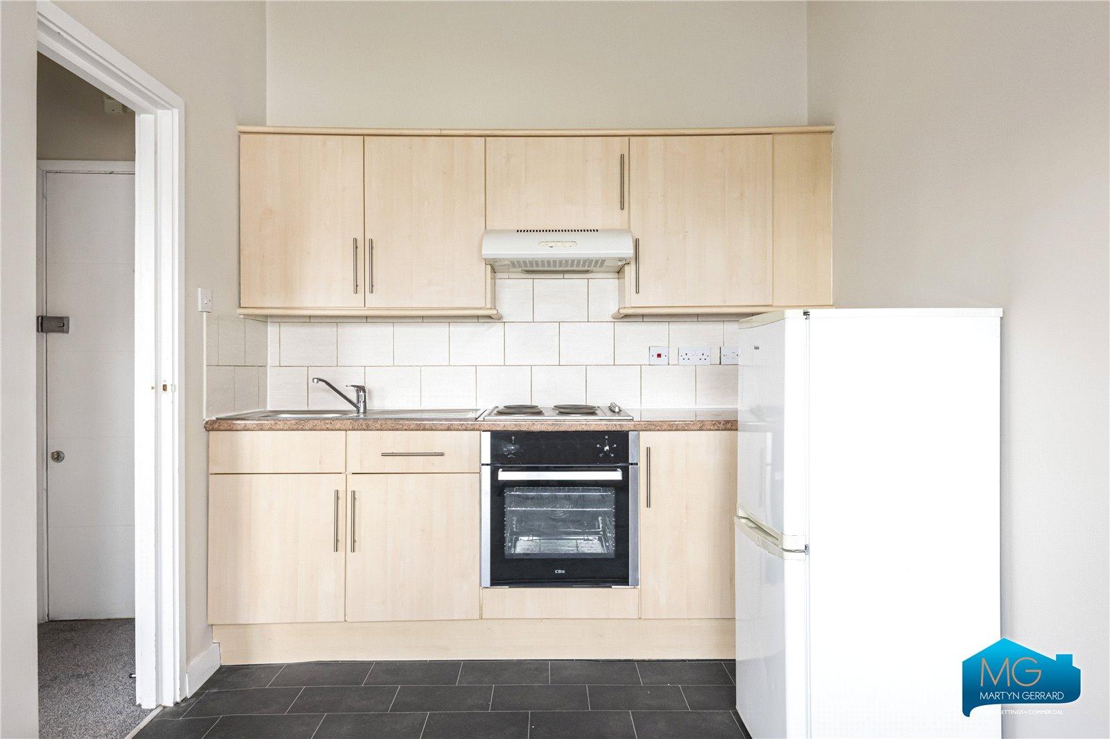 1 bedroom Apartment to rent - Martyn Gerrard