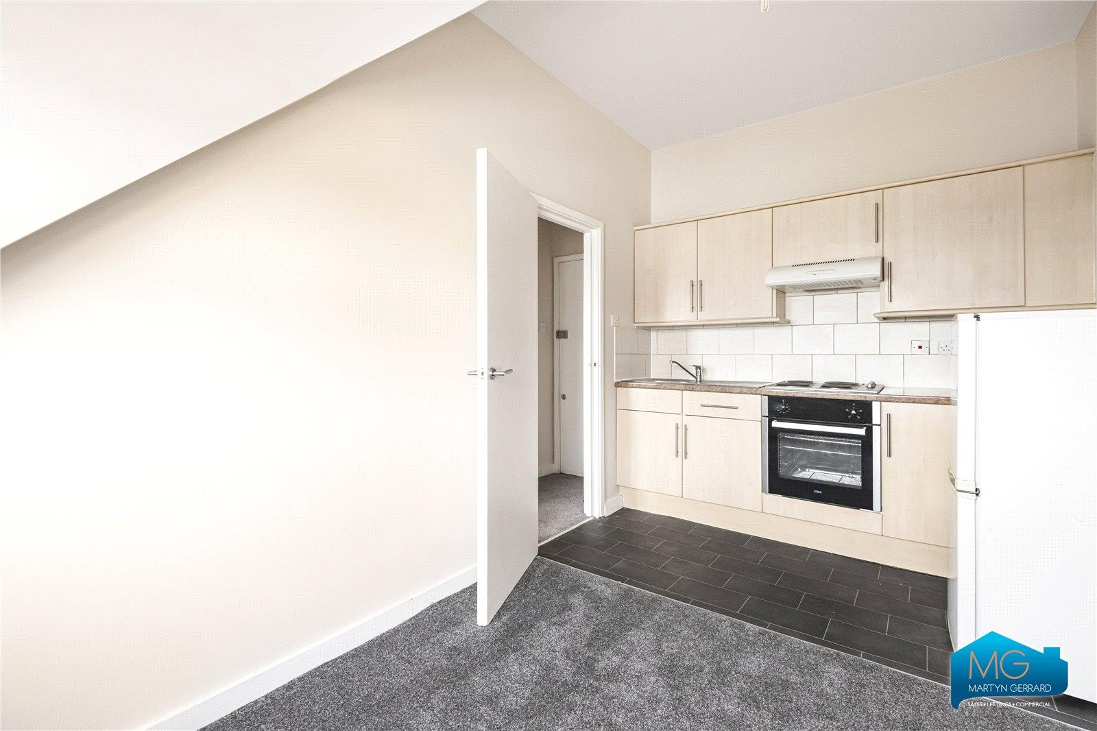 1 bedroom Apartment to rent - Martyn Gerrard