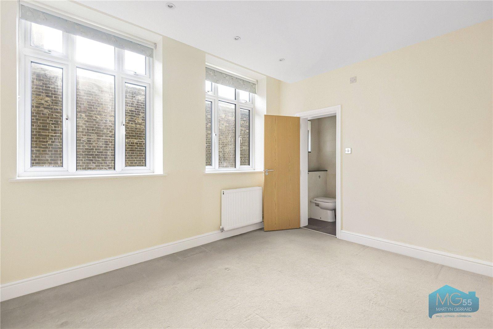 2 bedroom Apartment to rent - Martyn Gerrard