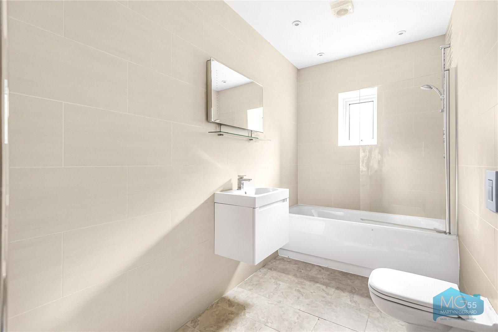 2 bedroom Apartment to rent - Martyn Gerrard