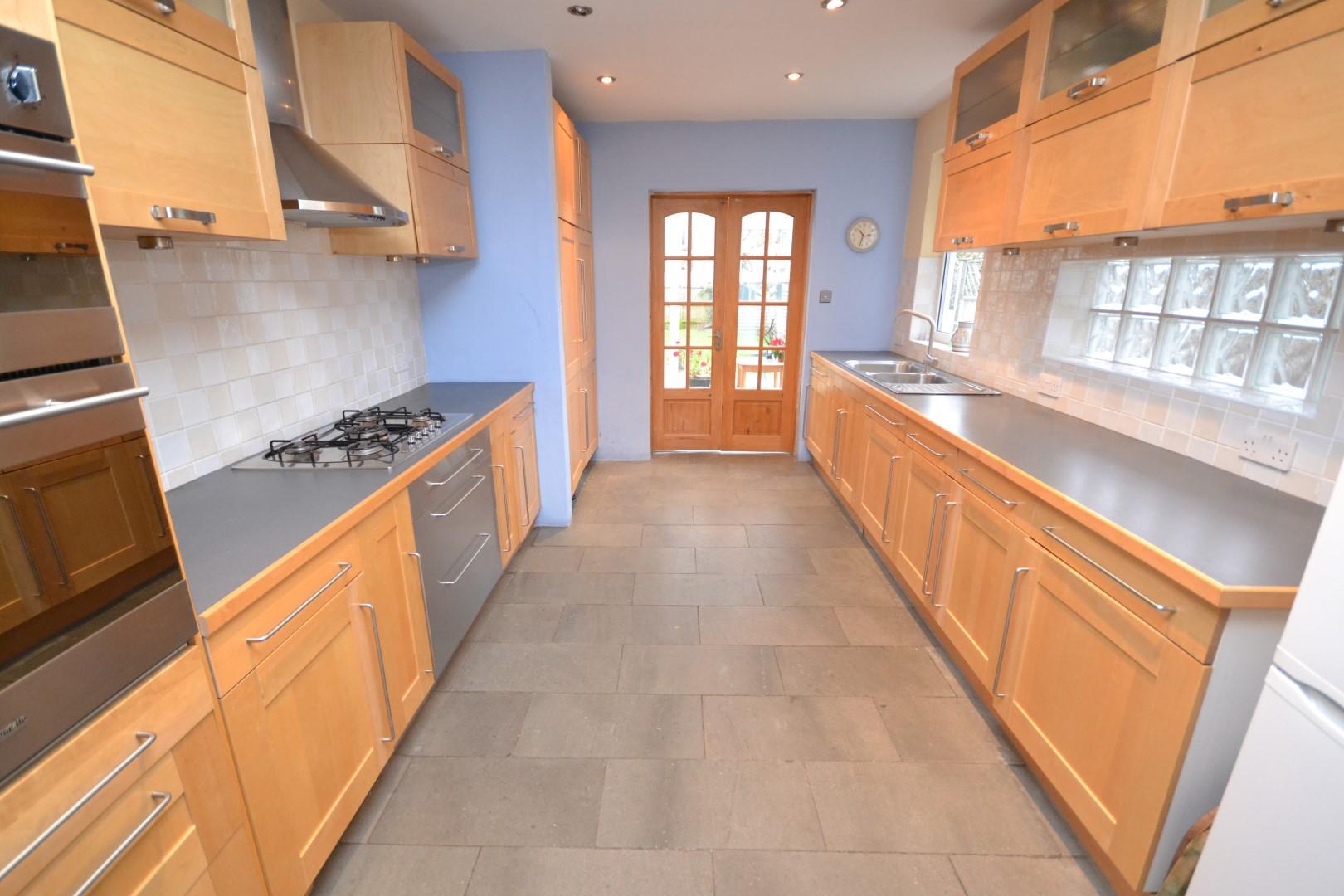3 bedroom Detached House to rent - Martyn Gerrard