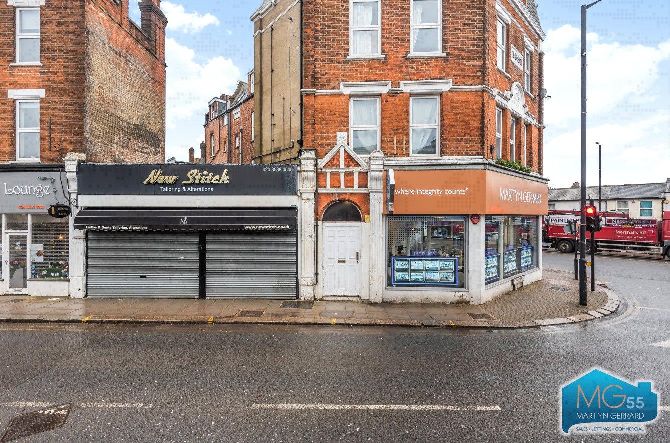 2 bedroom Apartment to rent - Martyn Gerrard