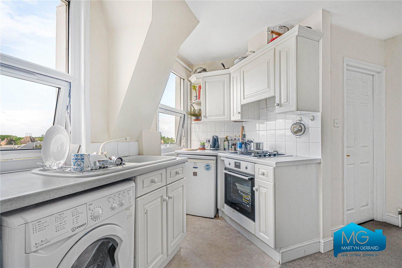 Apartment to rent - Martyn Gerrard