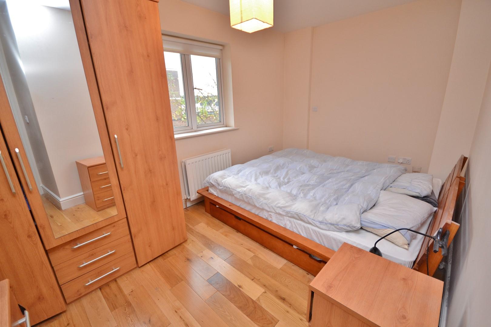 1 bedroom Ground Floor Flat to rent - Martyn Gerrard