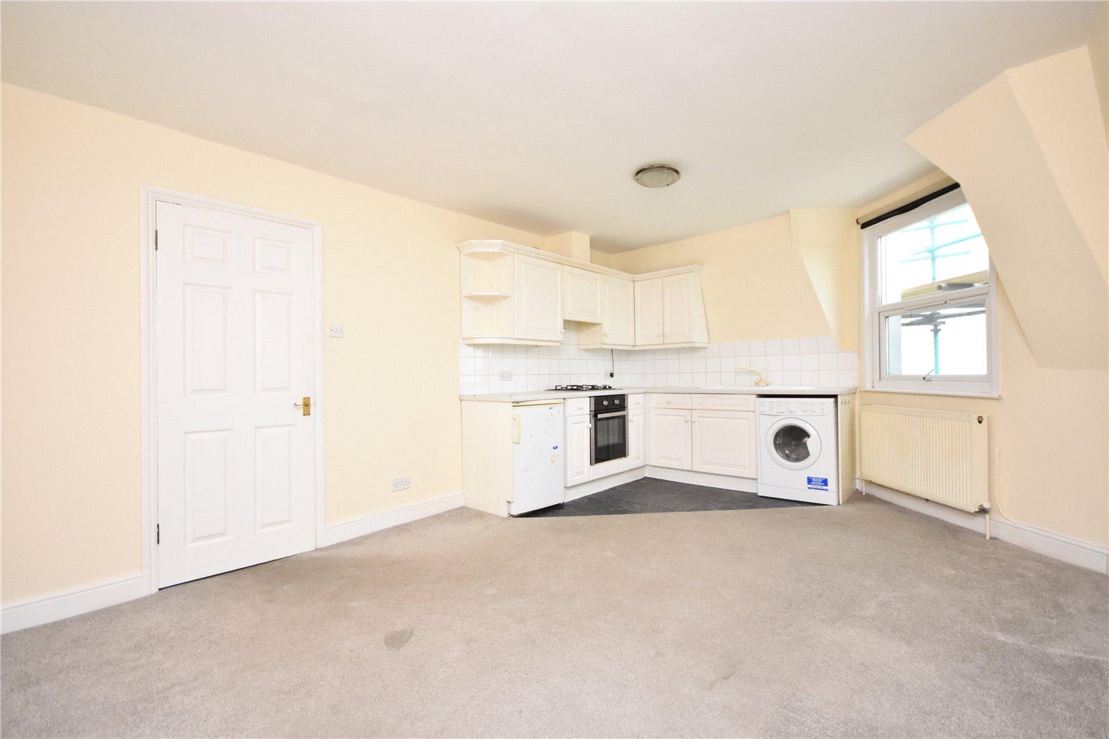 1 bedroom Apartment to rent - Martyn Gerrard