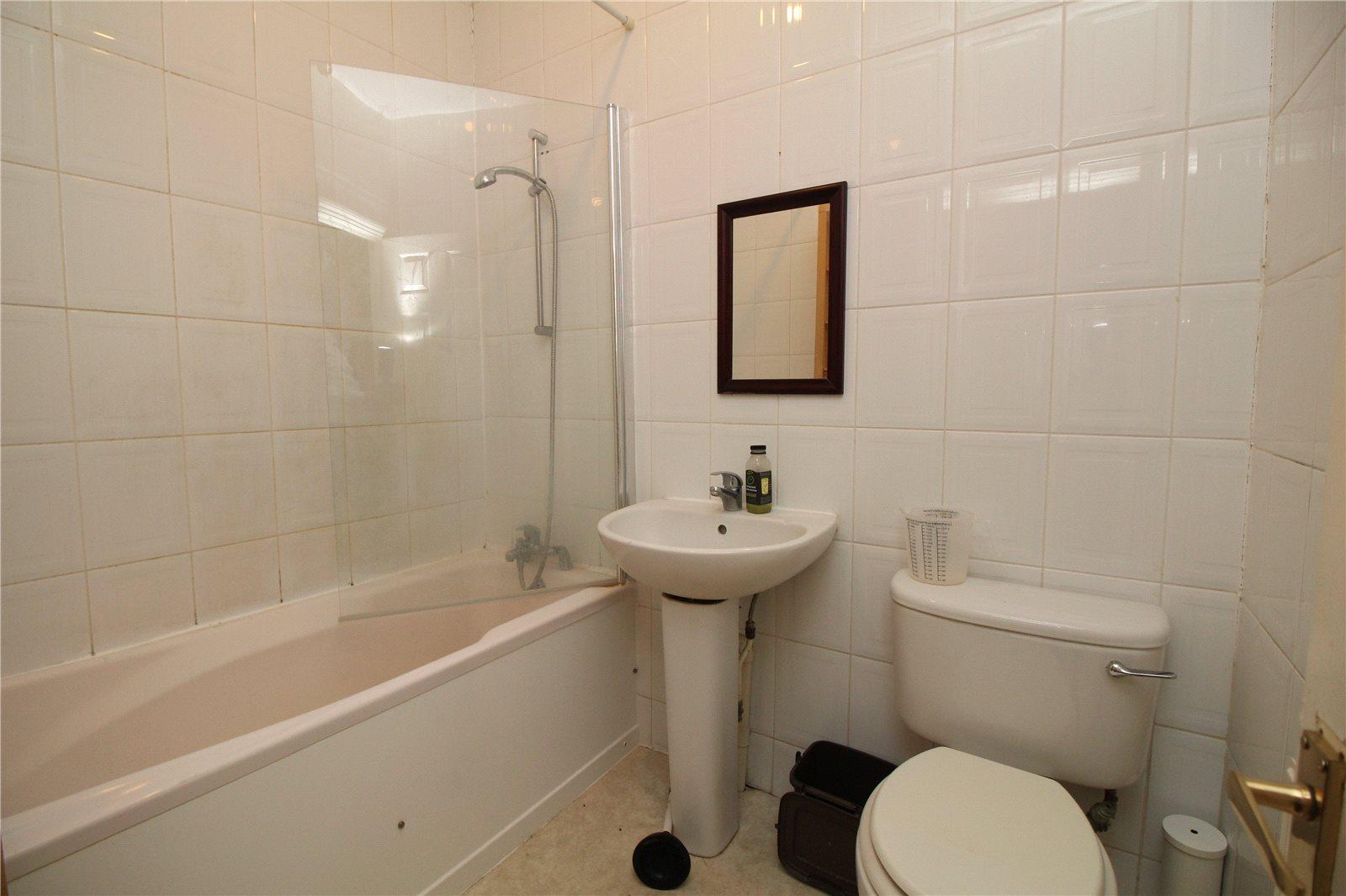 2 bedroom Apartment to rent - Martyn Gerrard