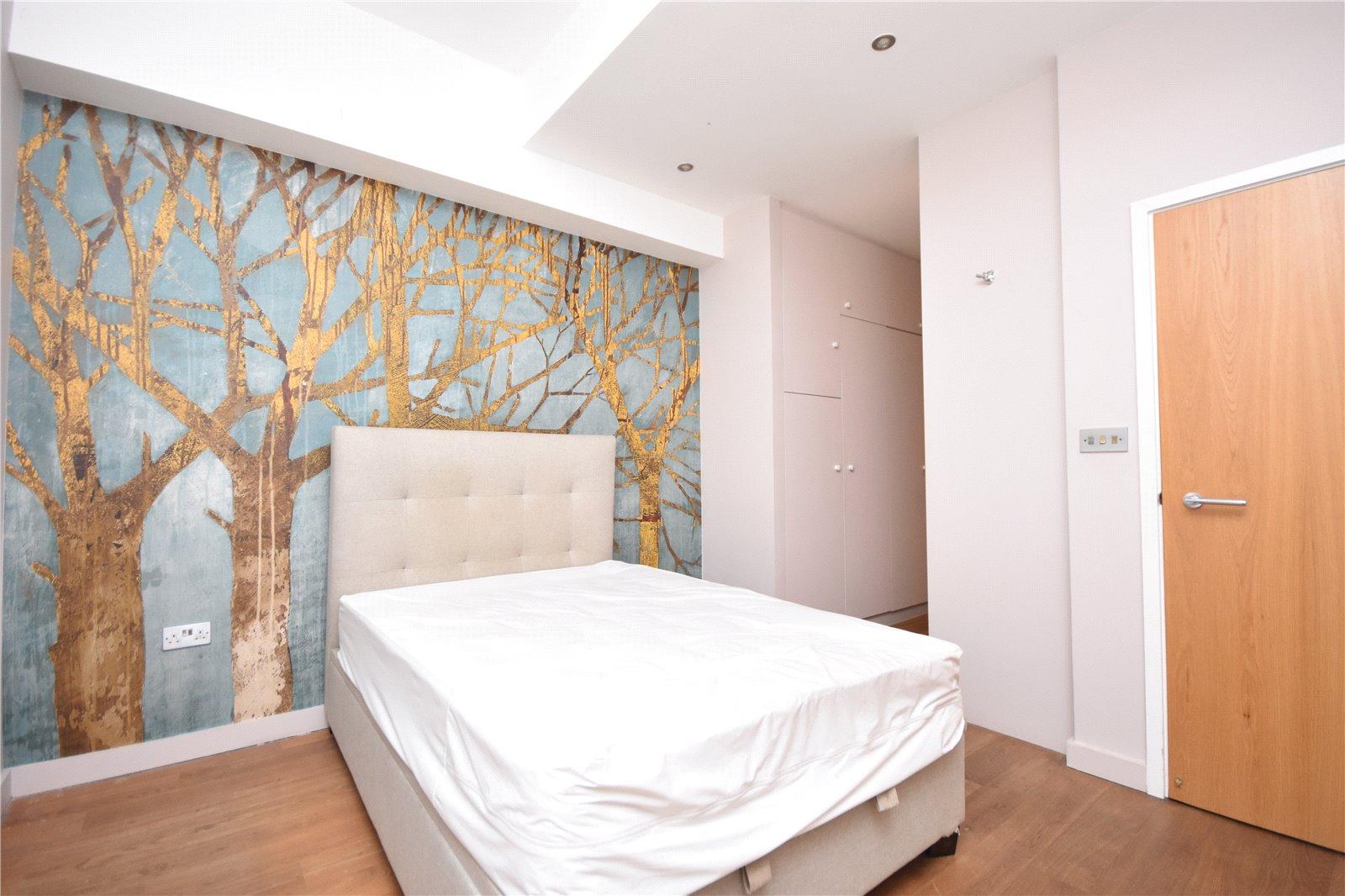 2 bedroom Apartment to rent - Martyn Gerrard