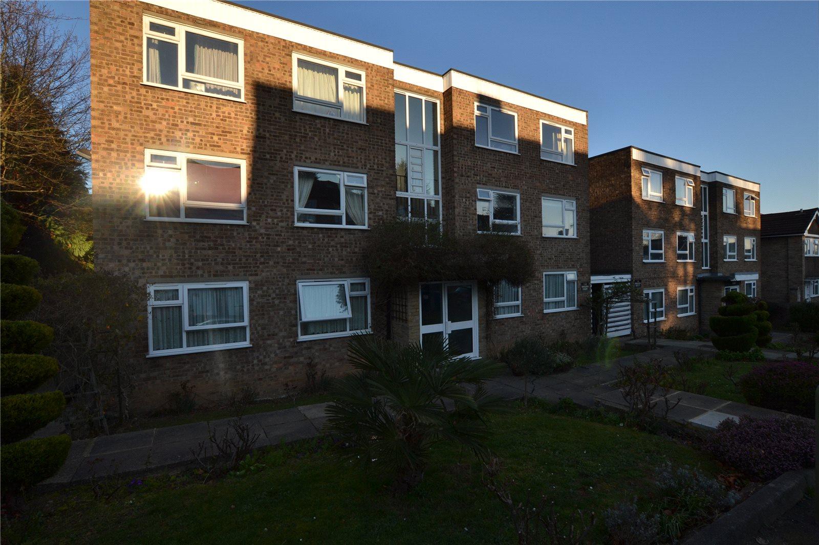 2 bedroom Apartment to rent - Martyn Gerrard