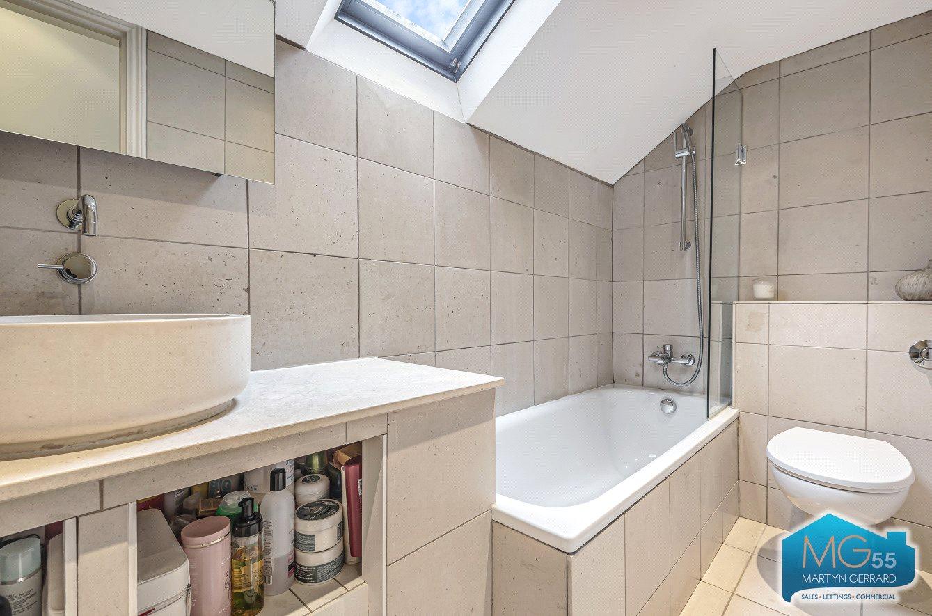 3 bedroom Apartment to rent - Martyn Gerrard