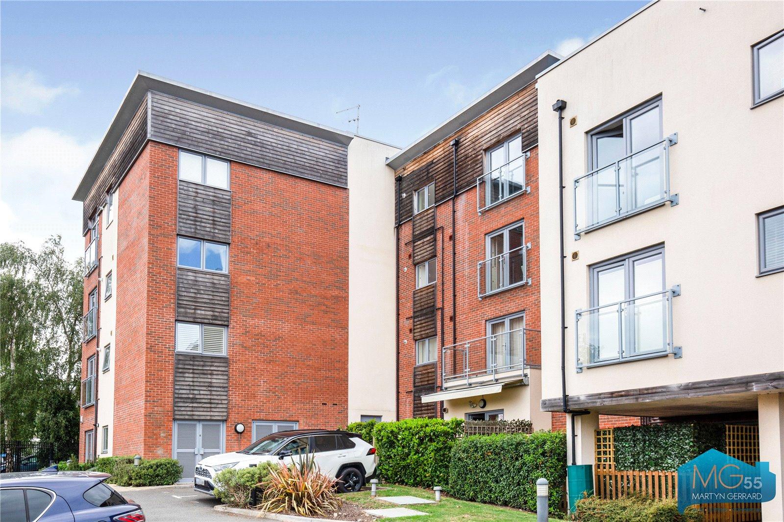 2 bedroom Apartment to rent - Martyn Gerrard