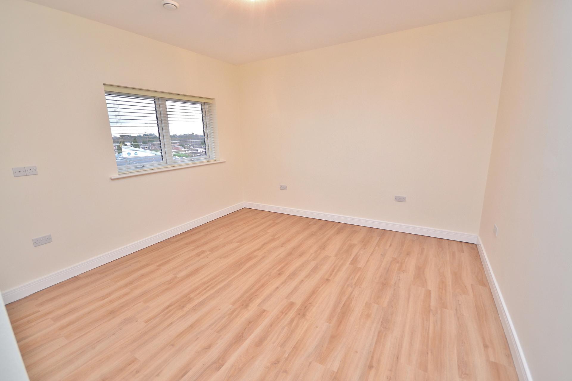 2 bedroom Apartment to rent - Martyn Gerrard