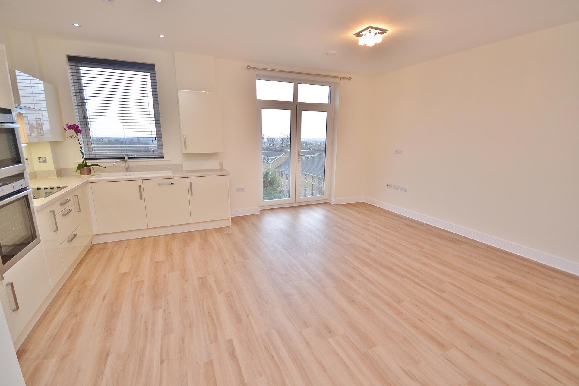 2 bedroom Apartment to rent - Martyn Gerrard