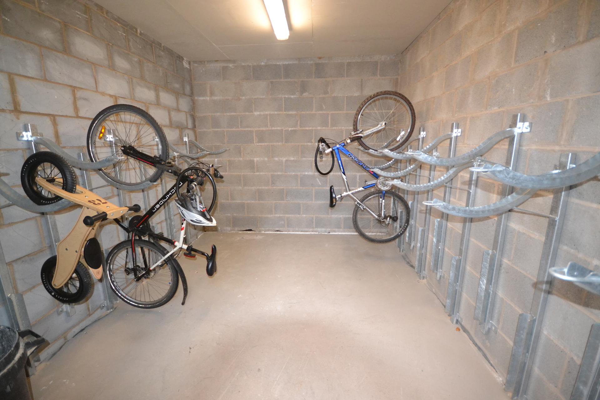 2 bedroom Apartment to rent - Martyn Gerrard