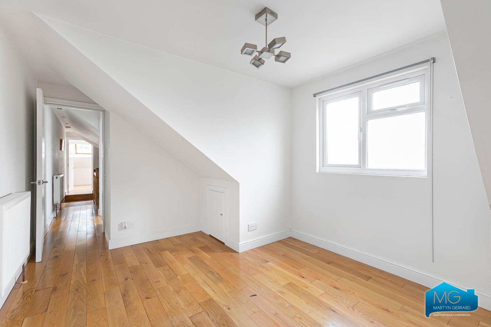 1 bedroom Apartment to rent - Martyn Gerrard