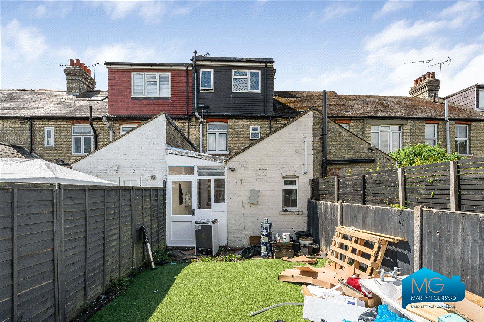 3 bedroom Terraced House to rent - Martyn Gerrard