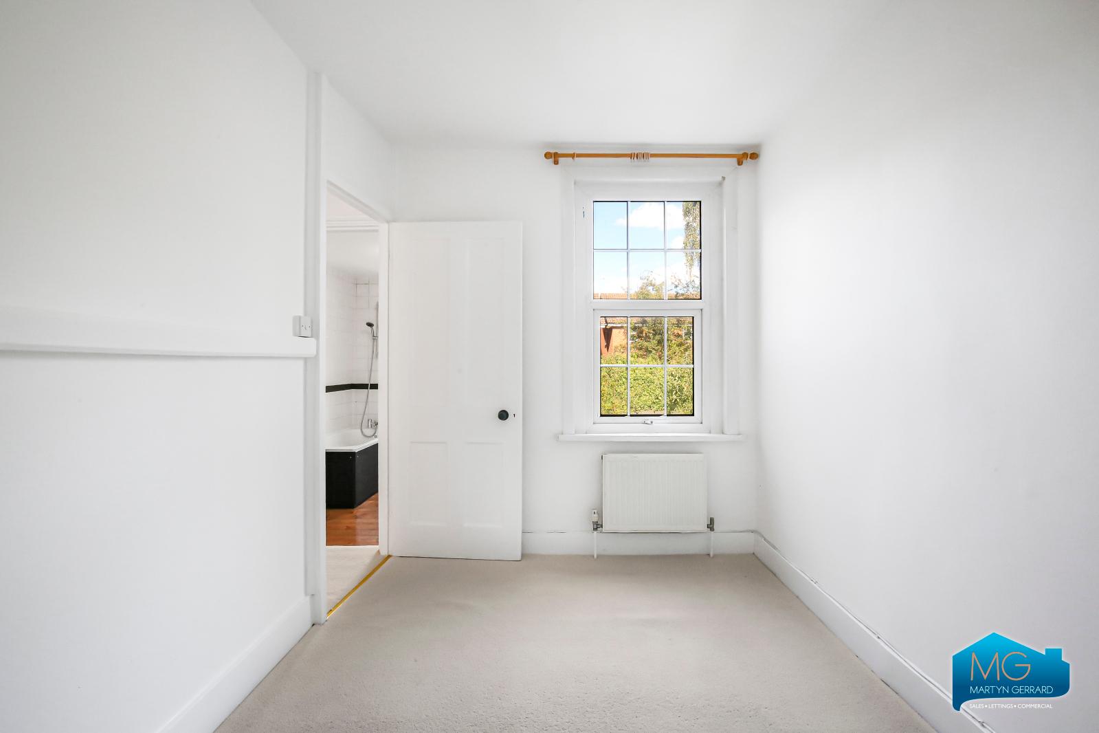 2 bedroom Terraced House to rent - Martyn Gerrard