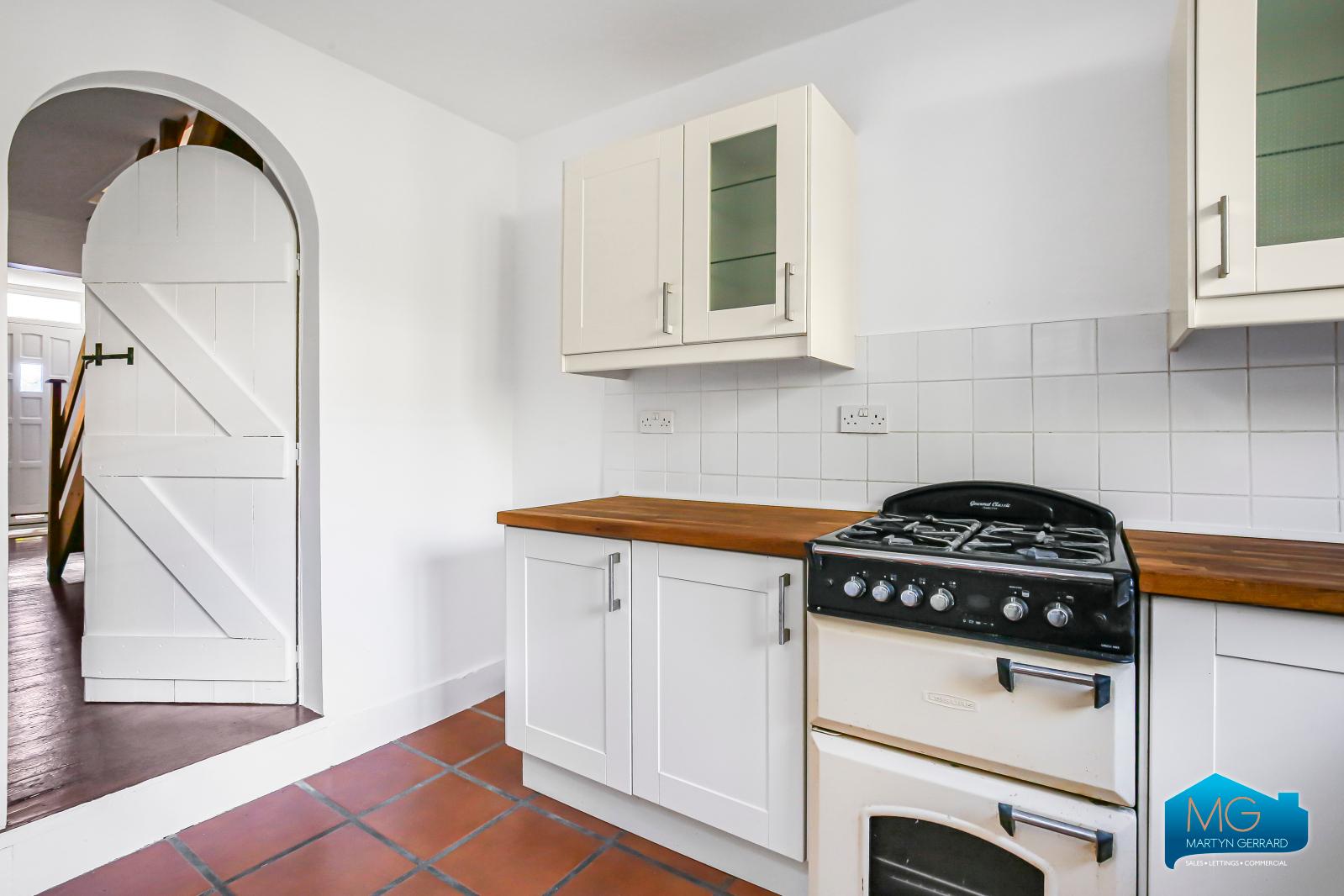 2 bedroom Terraced House to rent - Martyn Gerrard