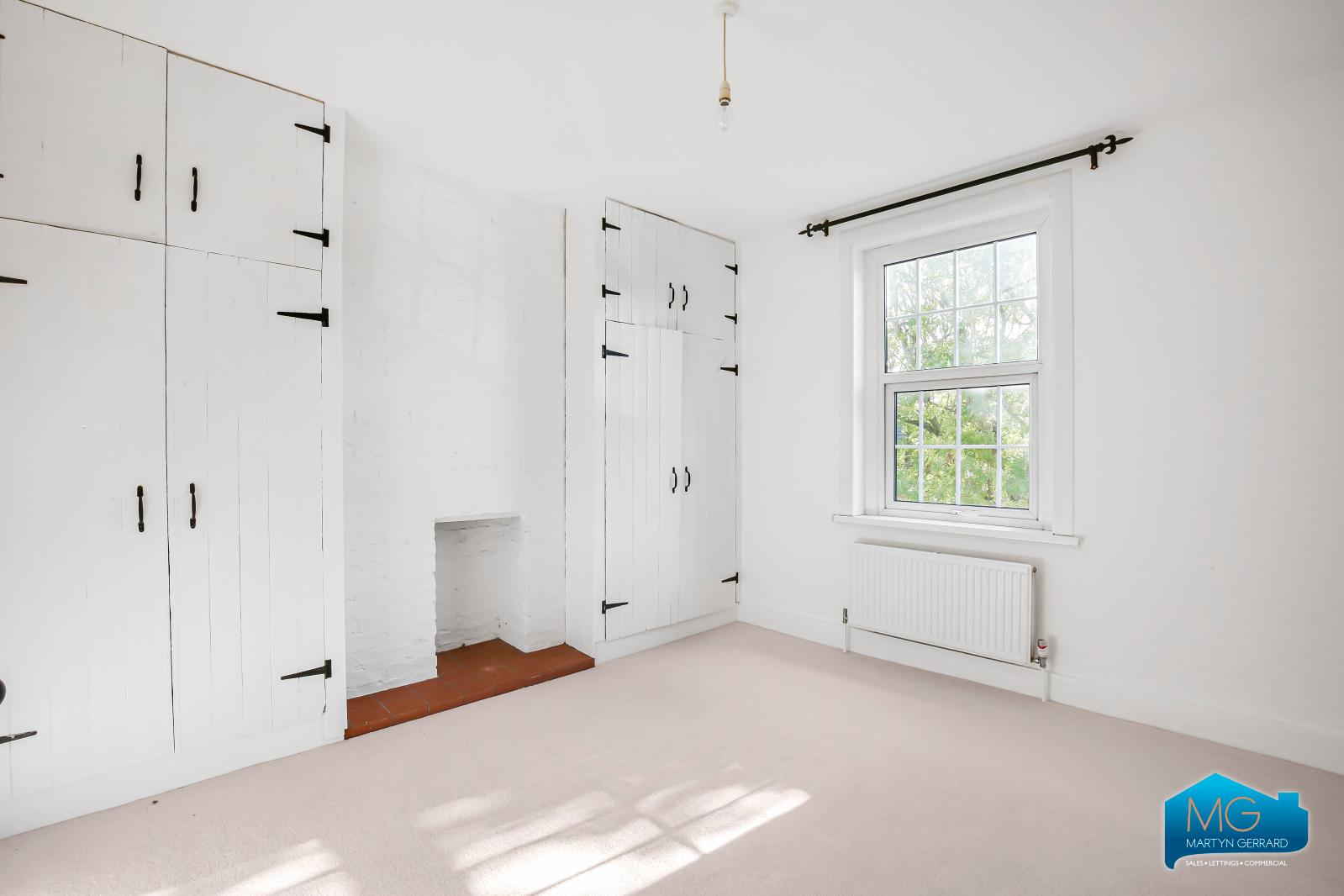 2 bedroom Terraced House to rent - Martyn Gerrard