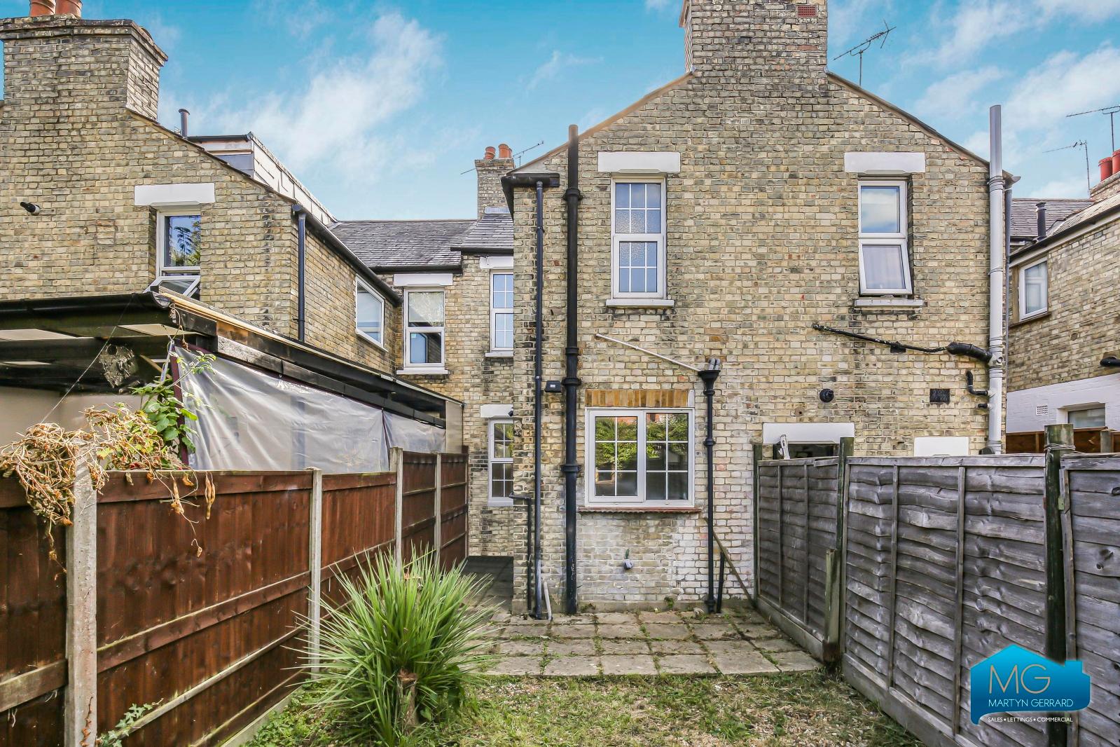 2 bedroom Terraced House to rent - Martyn Gerrard