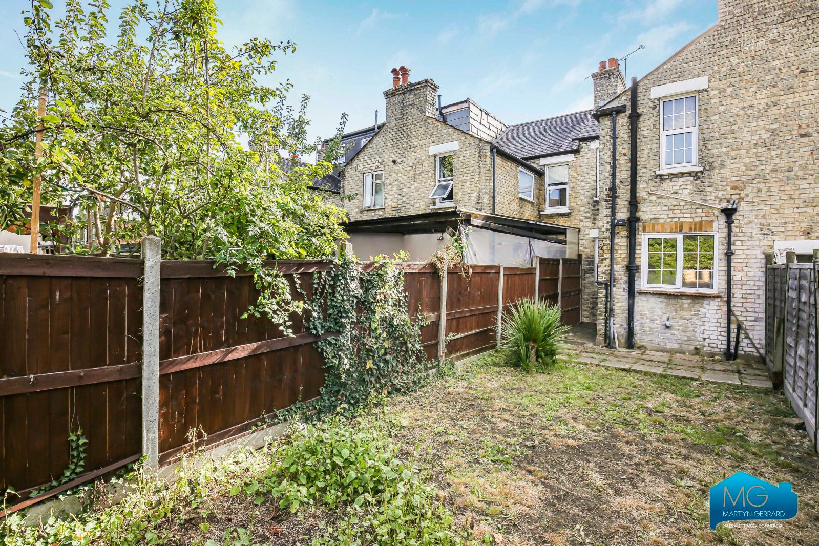 2 bedroom Terraced House to rent - Martyn Gerrard