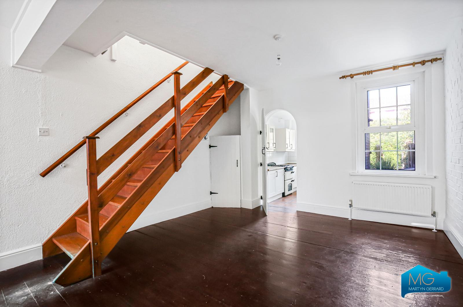 2 bedroom Terraced House to rent - Martyn Gerrard