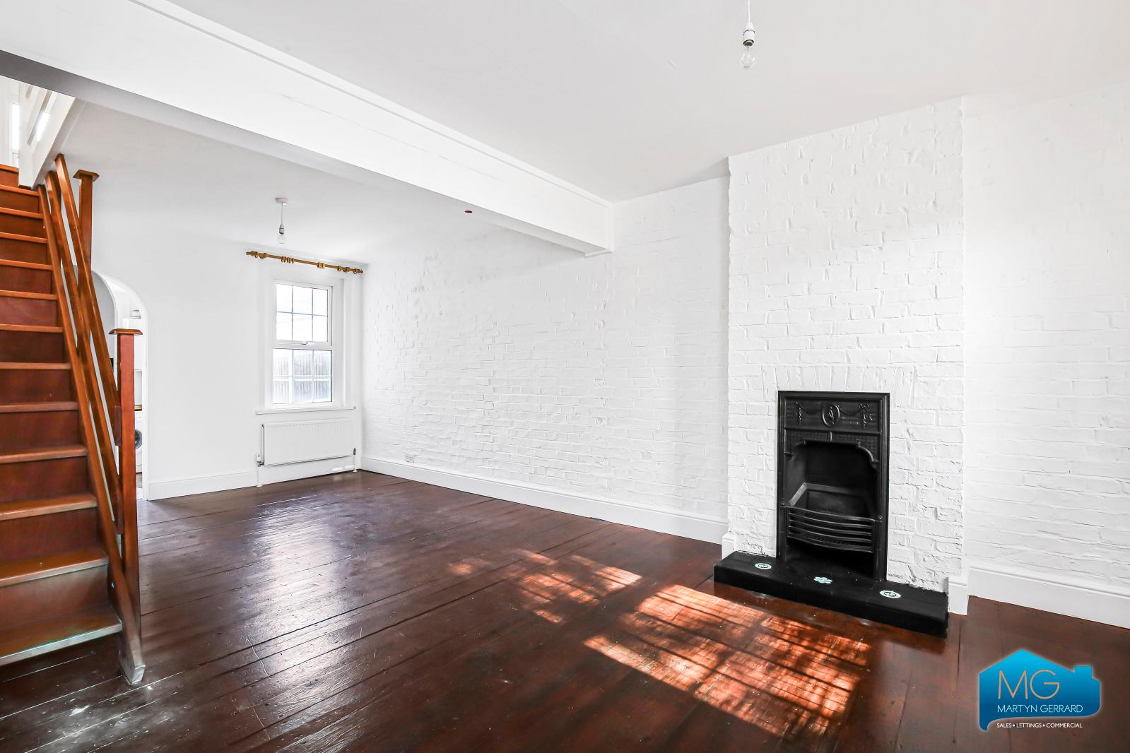 2 bedroom Terraced House to rent - Martyn Gerrard