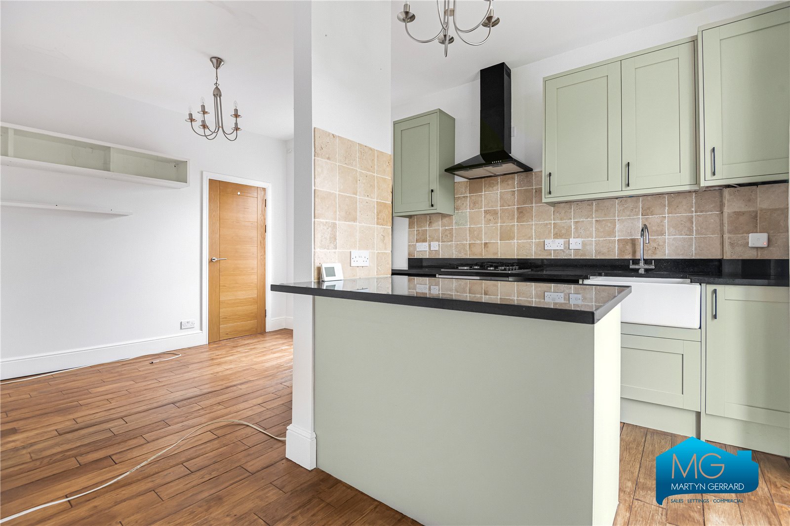 2 bedroom Apartment to rent - Martyn Gerrard