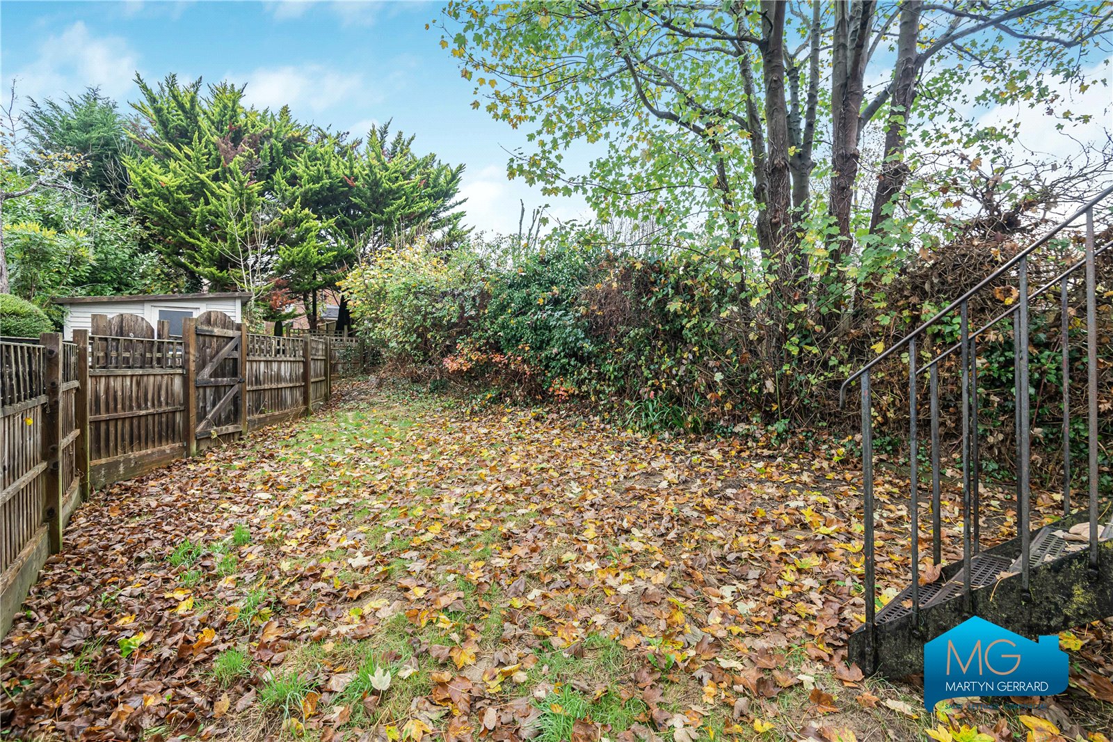 2 bedroom Apartment to rent - Martyn Gerrard