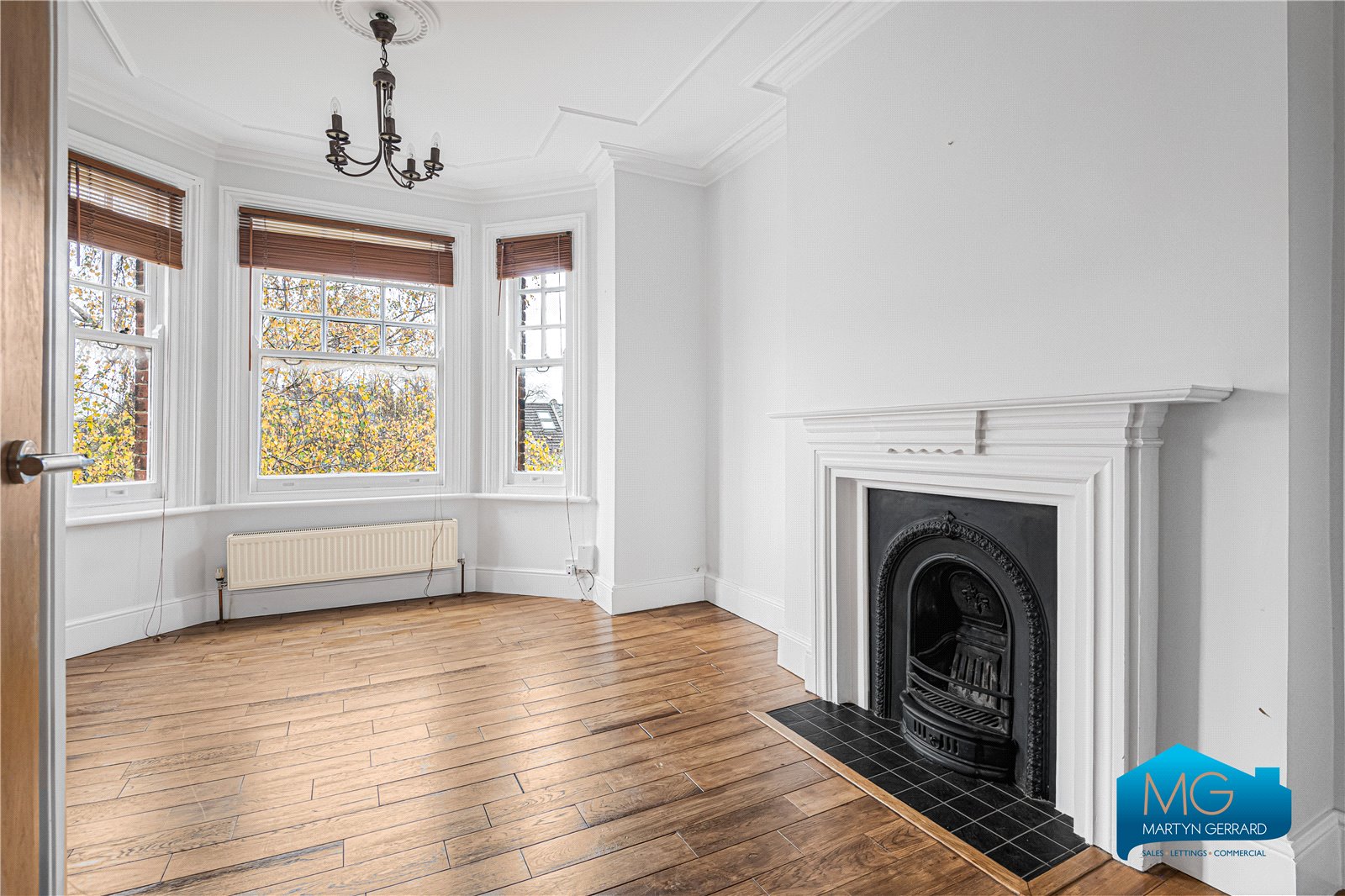 2 bedroom Apartment to rent - Martyn Gerrard