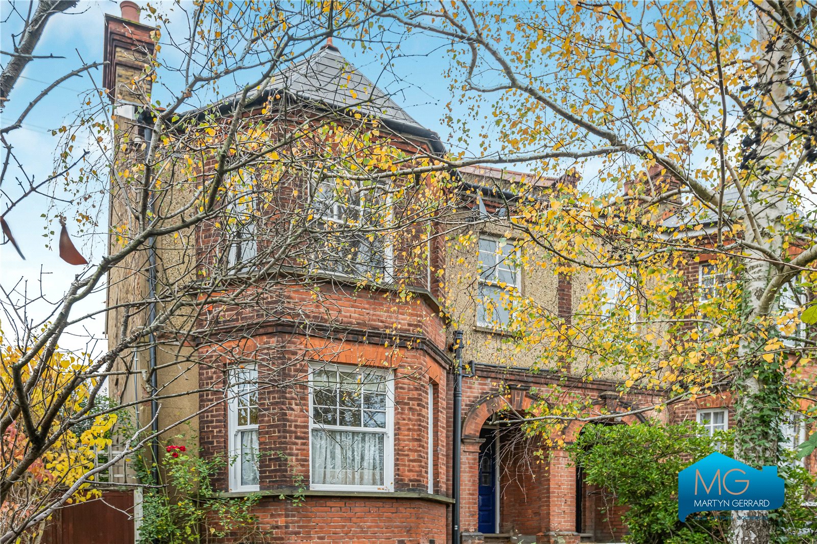 2 bedroom Apartment to rent - Martyn Gerrard
