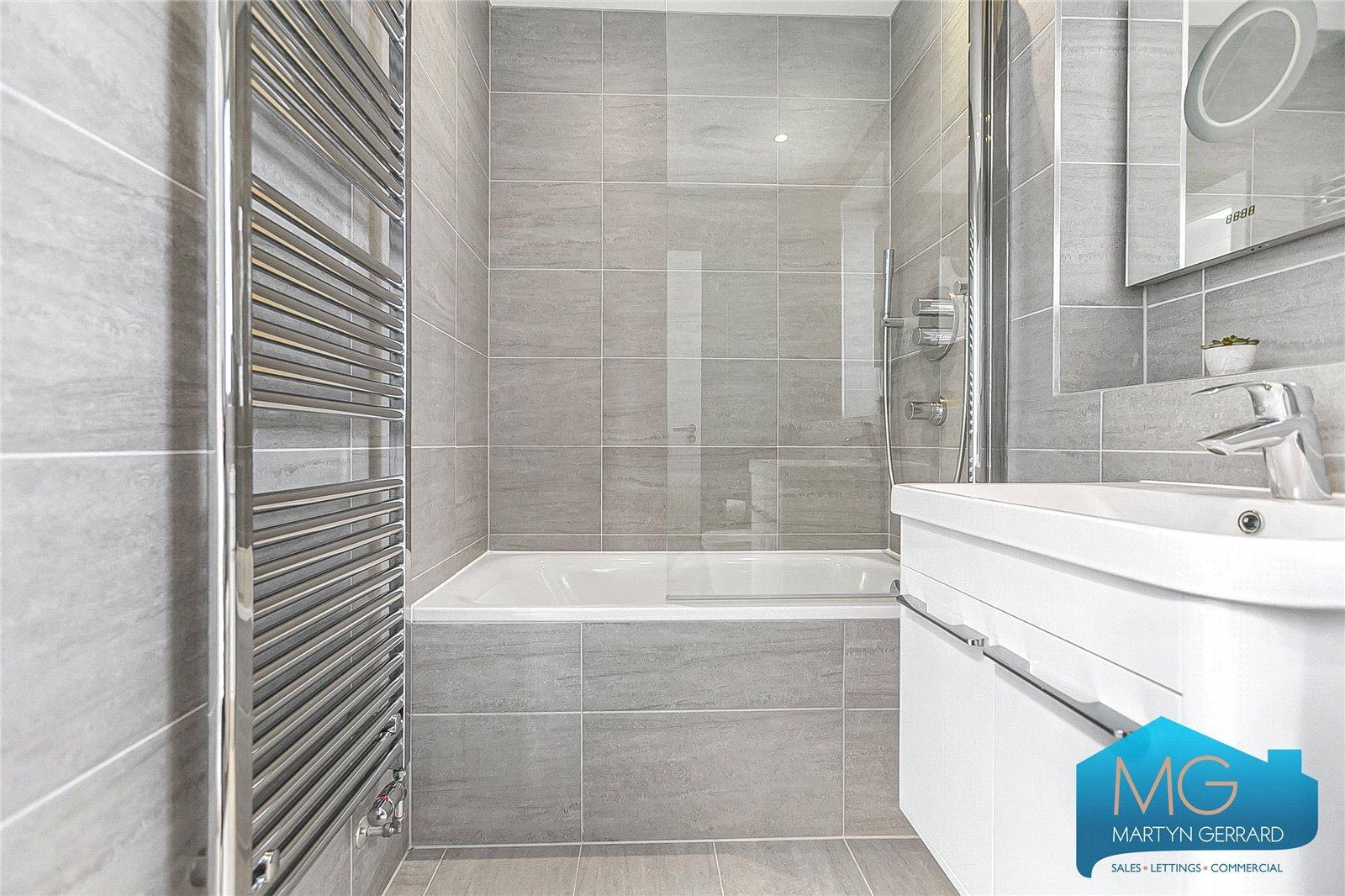 2 bedroom Apartment to rent - Martyn Gerrard