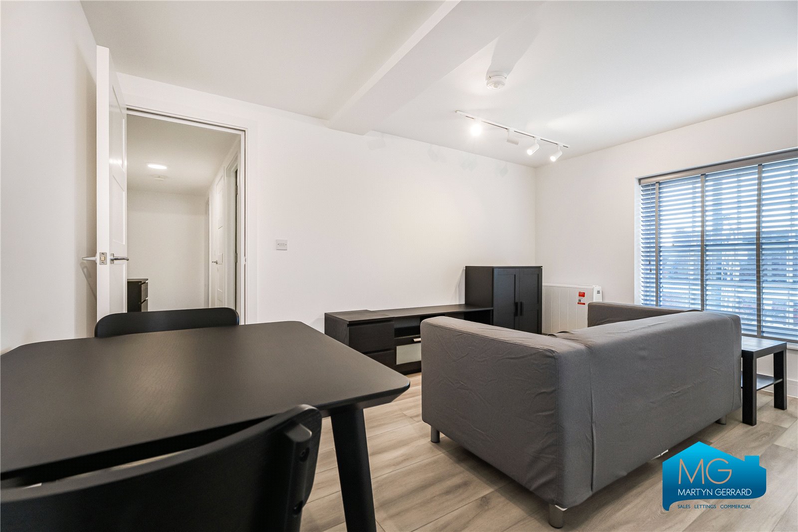1 bedroom Apartment to rent - Martyn Gerrard