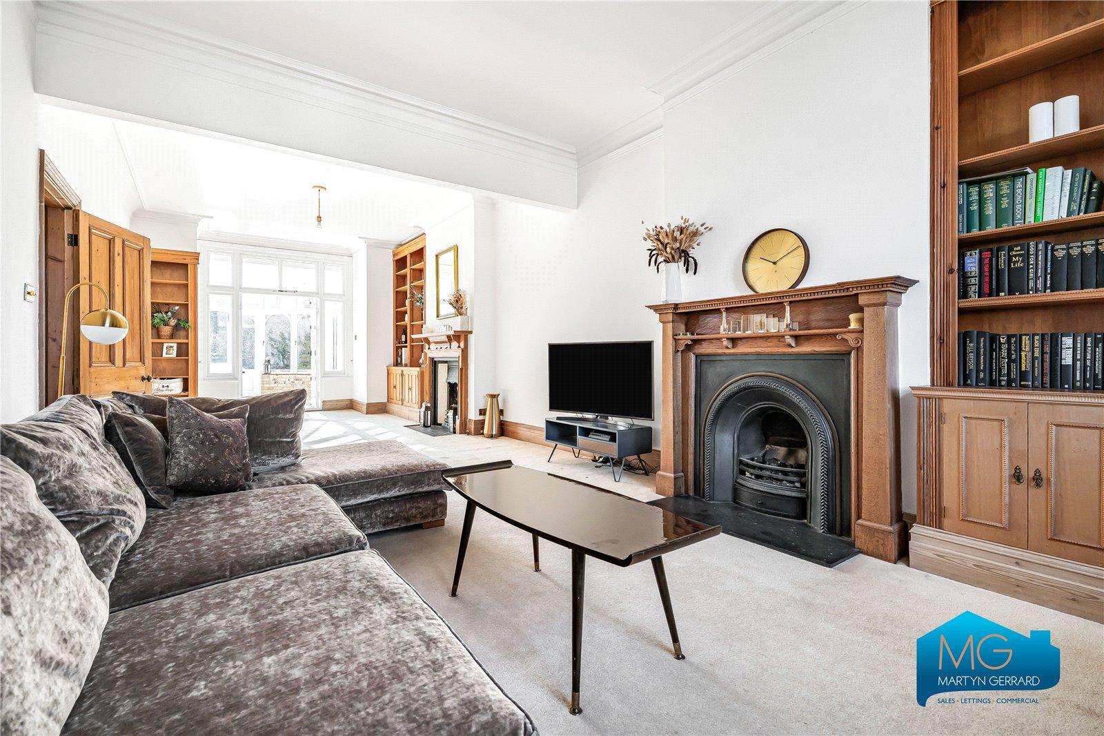 5 bedroom Semi-Detached House to rent - Martyn Gerrard