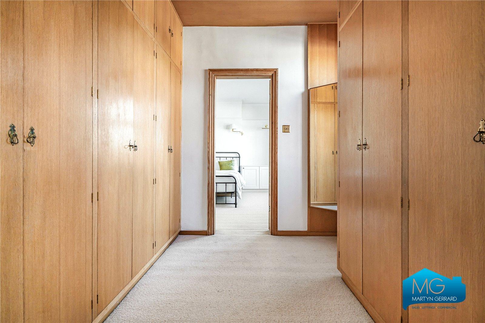 5 bedroom Semi-Detached House to rent - Martyn Gerrard