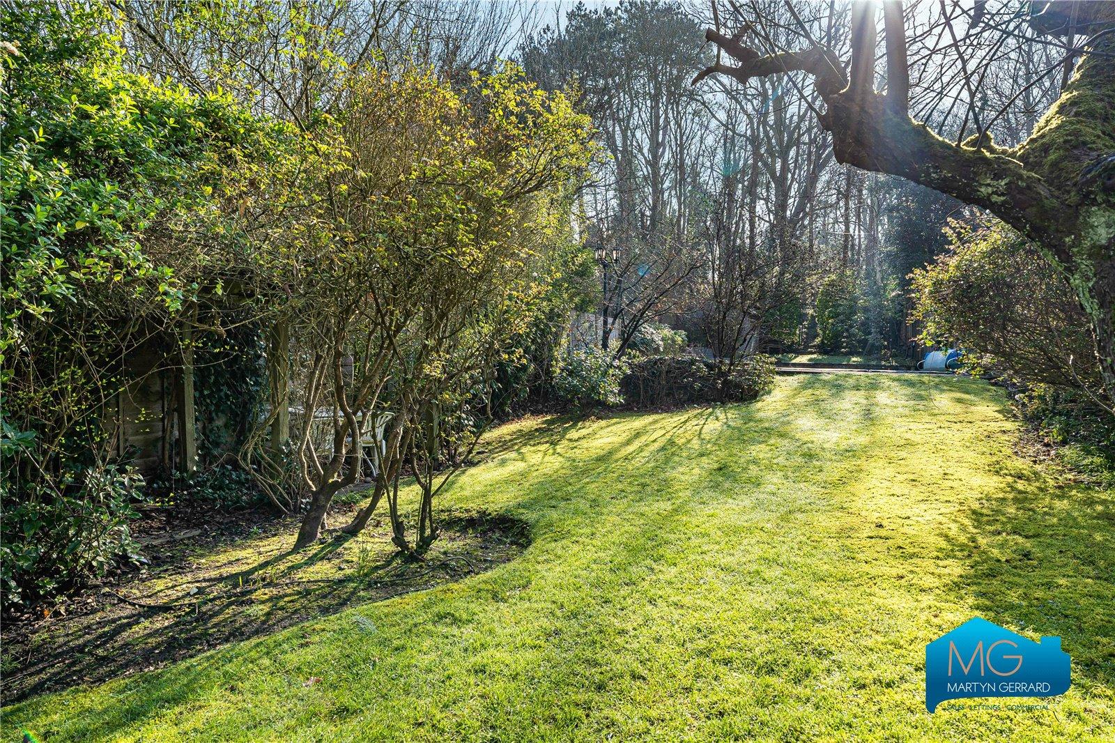 5 bedroom Semi-Detached House to rent - Martyn Gerrard