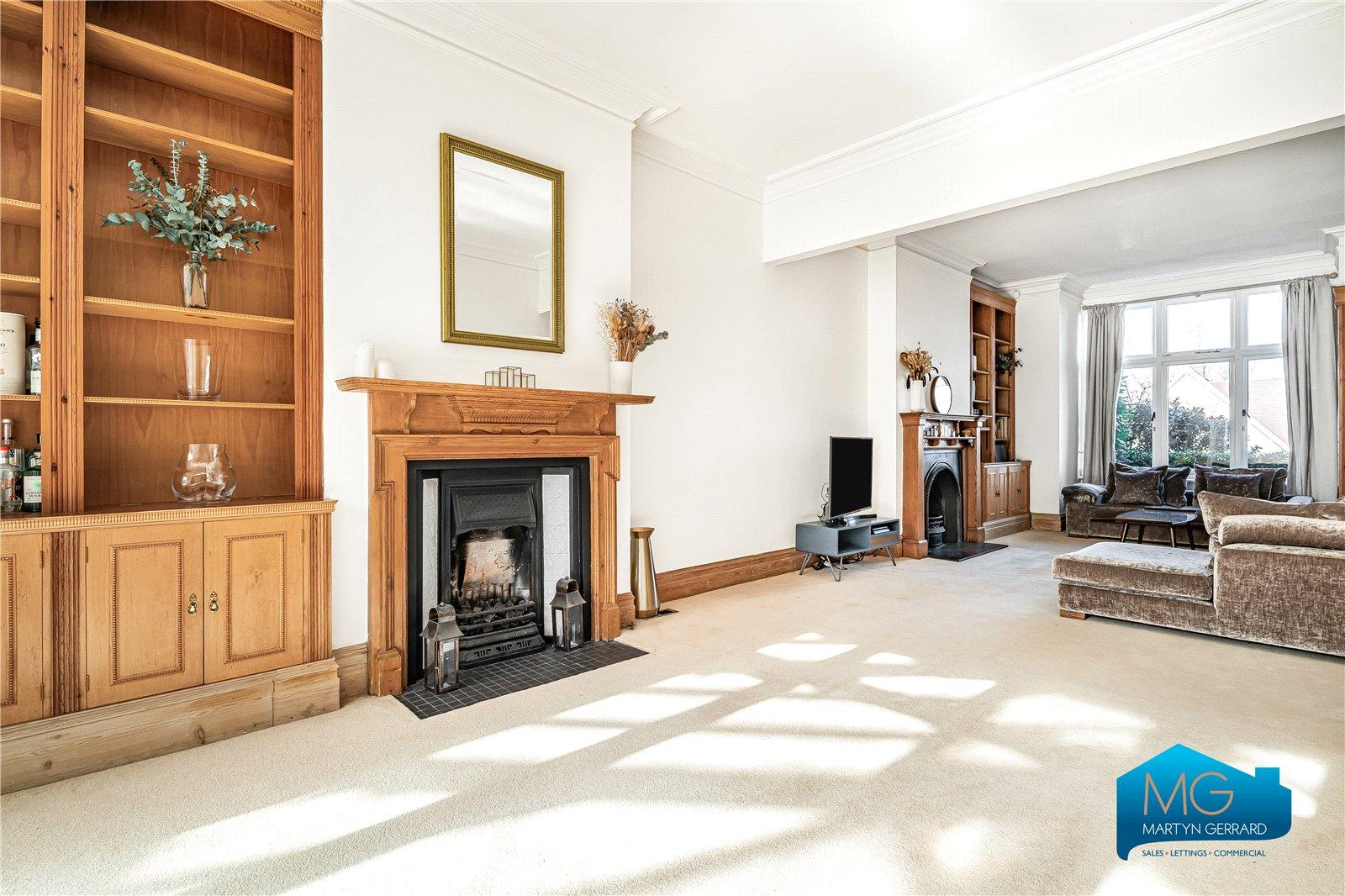 5 bedroom Semi-Detached House to rent - Martyn Gerrard