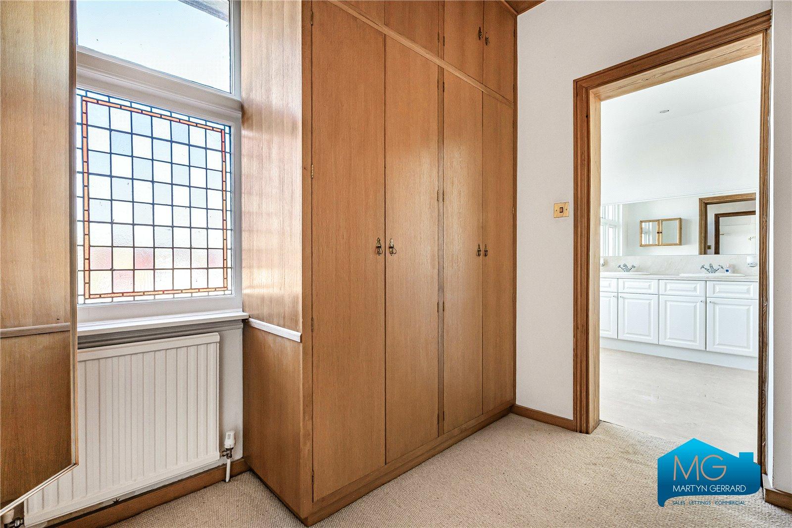 5 bedroom Semi-Detached House to rent - Martyn Gerrard