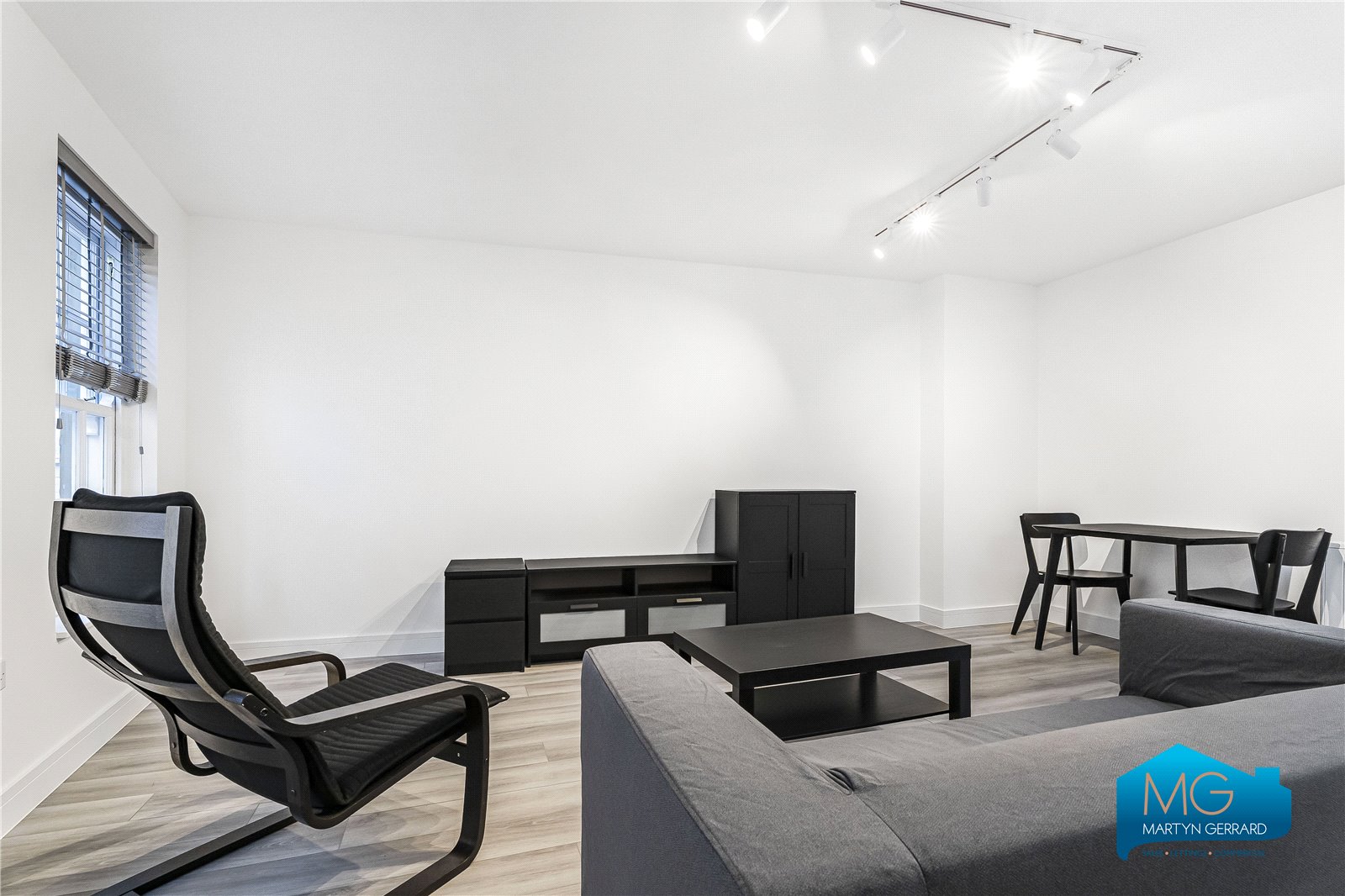 1 bedroom Apartment to rent - Martyn Gerrard