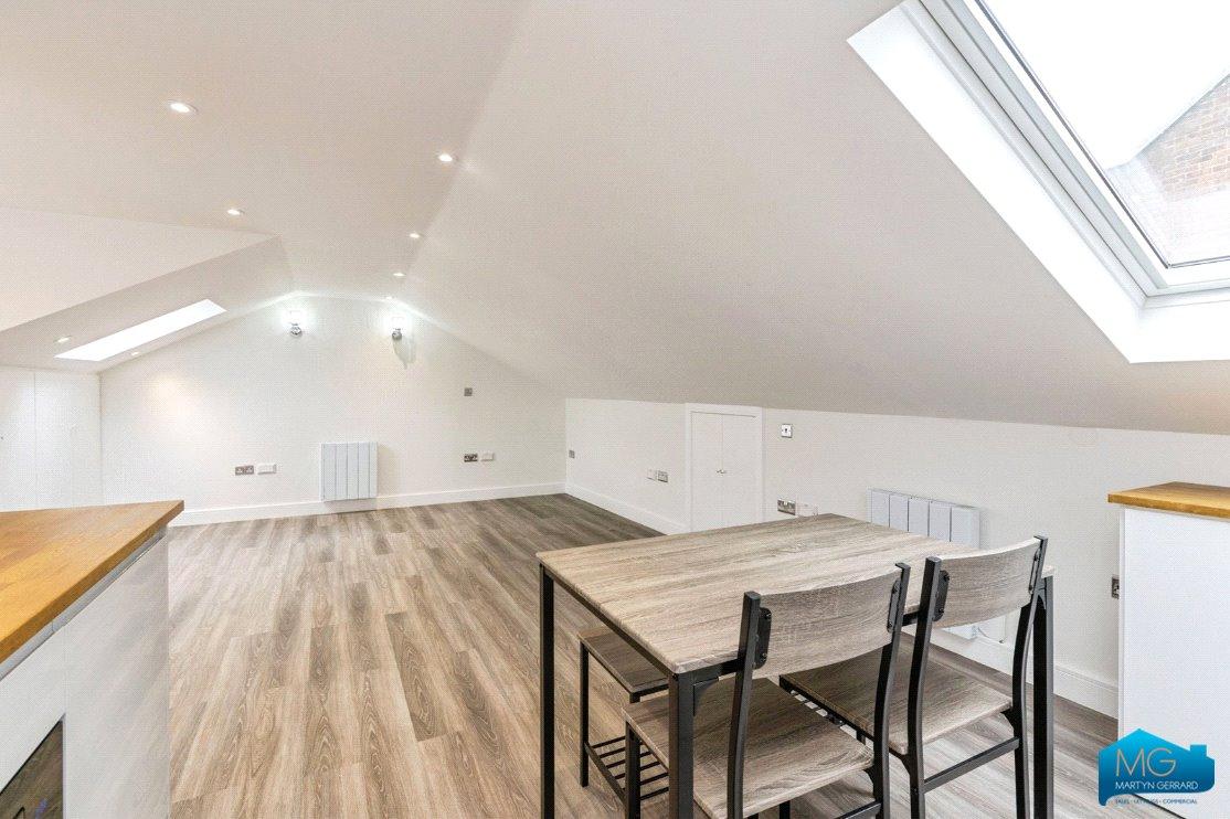 Apartment to rent - Martyn Gerrard