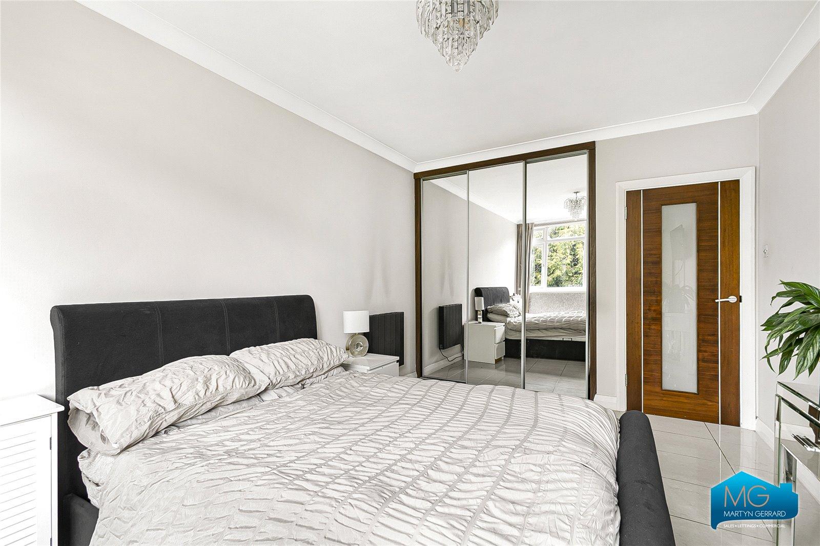 1 bedroom Apartment to rent - Martyn Gerrard